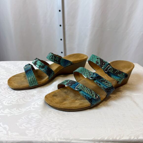 Vionic Women’s Multi-Strap Wedge Slide Sandals Blue Snake Print Adjustable 9 - Picture 3 of 8